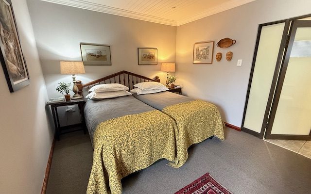 The Crown Guesthouse