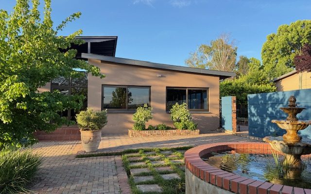The Crown Guesthouse